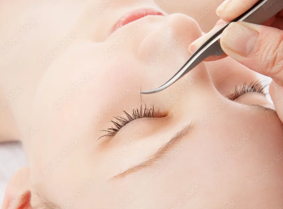 年末年始におけるまつげ施術の需要